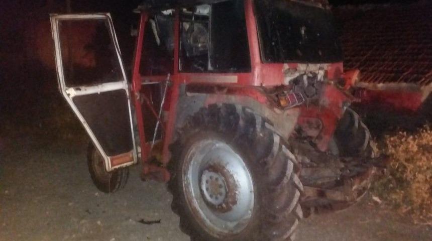 Yangında Trakt&ouml;r İle Ağa&ccedil; Kesme Makinesi Zarar G&ouml;rd&uuml;