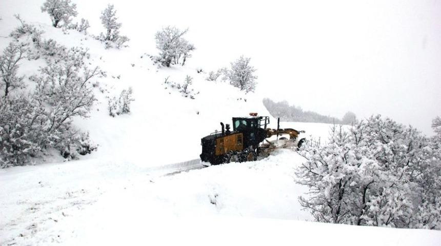Tunceli&rsquo;de Kar Nedeniyle 165 K&ouml;ye Ulaşım Sağlanamıyor
