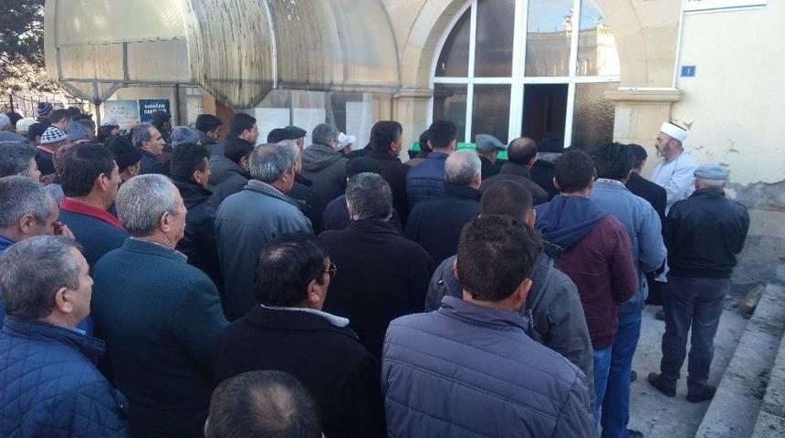 Chp Gemerek İl&ccedil;e Başkanı Savaş&rsquo;ın Acı G&uuml;n&uuml;