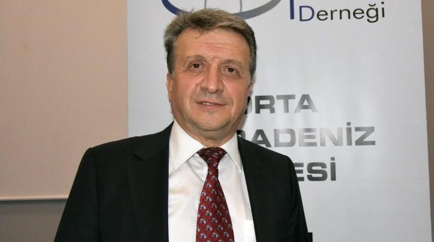 Prof. Dr. Sarıkaya: "erkekler, Testis Kanseri A&ccedil;ısından Uyanık Olmalı"