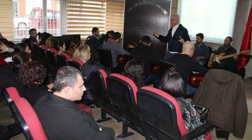 M&uuml;zik &Ouml;ğretmenleri T&uuml;rk Halk M&uuml;ziği Korusu Kurdu