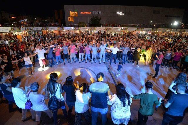 Başkan Uysal, Yöreler Renkler Festivali’nde