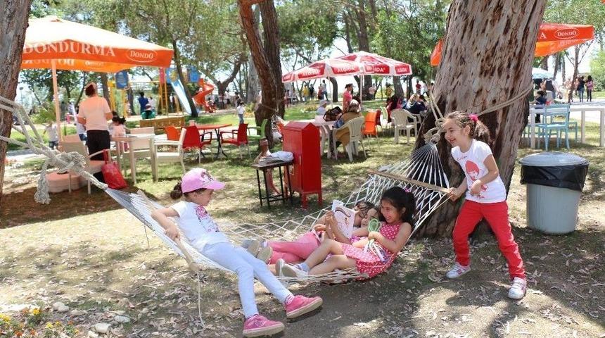 Kadınlar Plajı Yaz Sezonunda 350 Bin Kadına Ev Sahipliği Yaptı