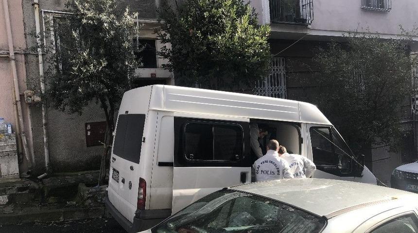 Beyoğlu&rsquo;nda Polis Memuru Evinde &Ouml;l&uuml; Bulundu