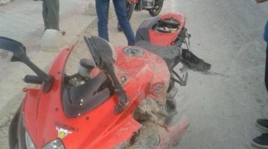 Adana&rsquo;da Motosiklet Kazası: 1 &Ouml;l&uuml;, 1 Yaralı