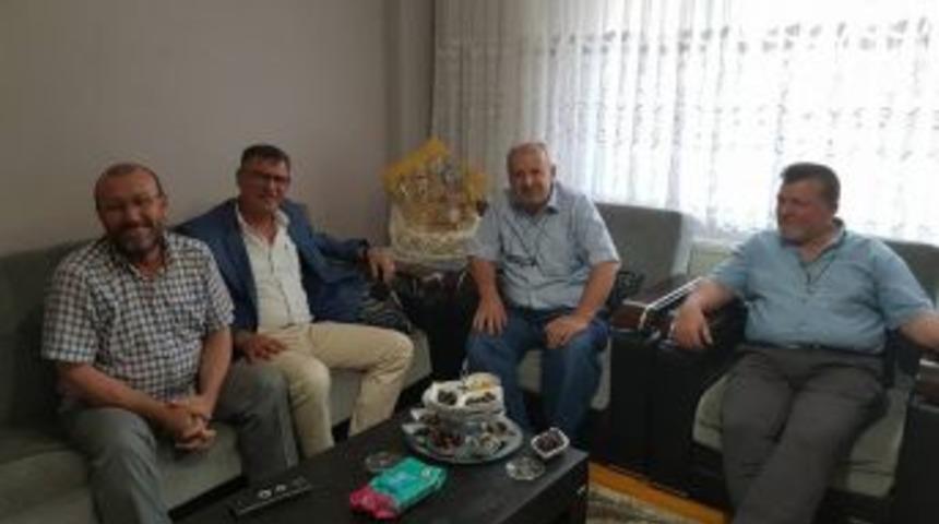 Başkan Yaman, Kutsal Topraklardan Gelen Hacıyı Ziyaret Etti