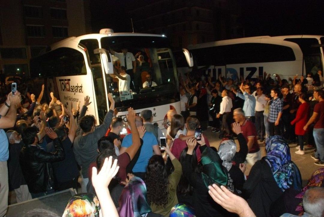 Tokat&rsquo;ta 270 Hacı Adayı Kutsal Topraklara Uğurlandı