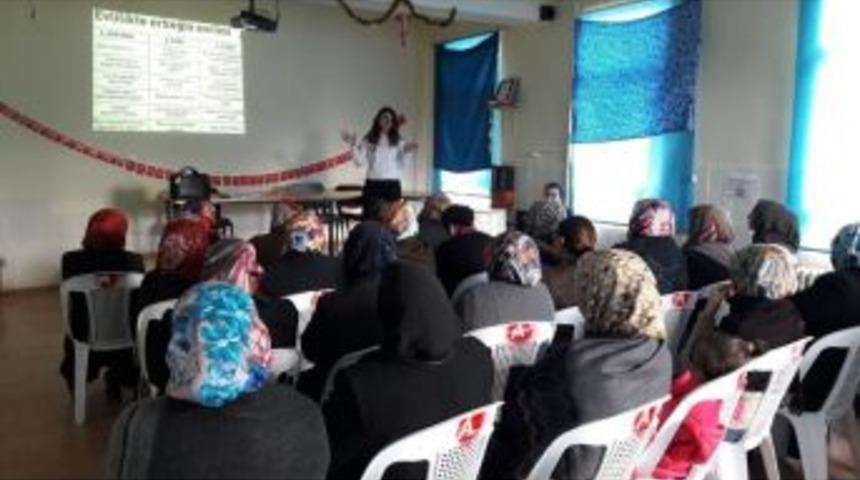 Hisarcık&rsquo;ta Bayan Kursiyere &lsquo;aile İ&ccedil;i İletişim&rsquo; Semineri