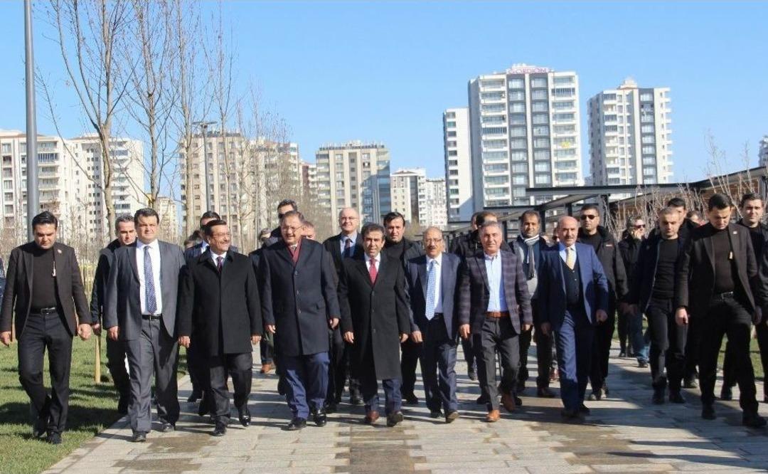 Bakan &Ouml;zhaseki: &ldquo;sur&rsquo;da Bir Ay İ&ccedil;erisinde İhalelerimizi Yapmaya Başlarız&rdquo;