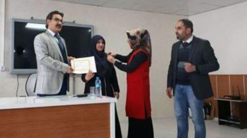 &Ccedil;elikhan&rsquo;da Başarılı &Ouml;ğrenciler Altınla &Ouml;d&uuml;llendirildi