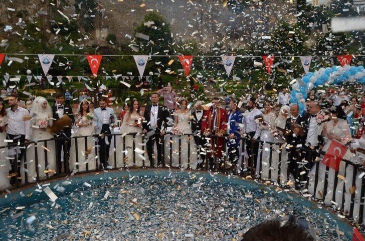 22 Çiftin Nikâhı Aynı Günde Kıyıldı G5