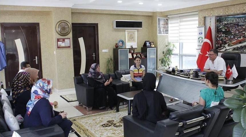 &Ouml;ğretmen Ve Veliler Okulların Eksiklerini Başkan Duymuş&rsquo;a İletti