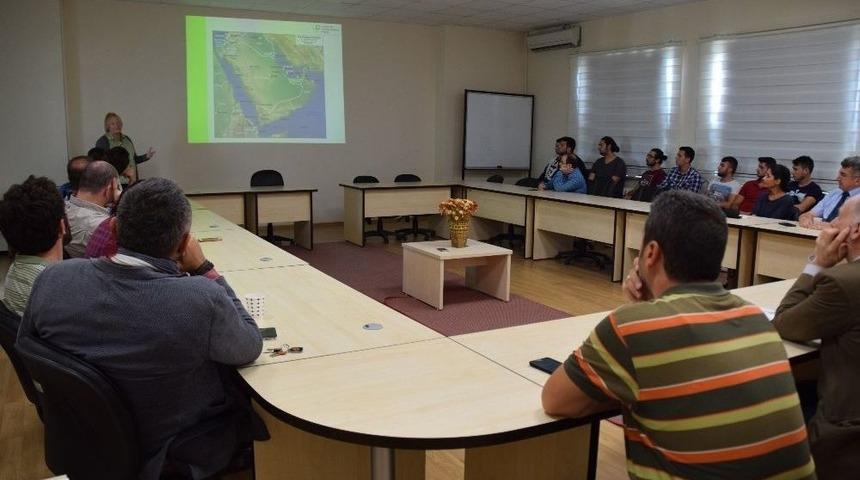 Sogotra&rsquo;da Bitki Hayatı Ve Biyo&ccedil;eşitliliğin Korunması Konferansı