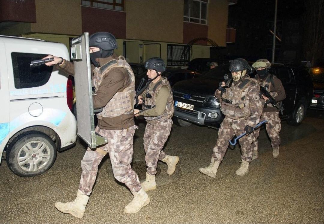 (&ouml;zel Haber) Eşinin Pavyonda Olduğunu S&ouml;yledi, Sandıktan &Ccedil;ıktı