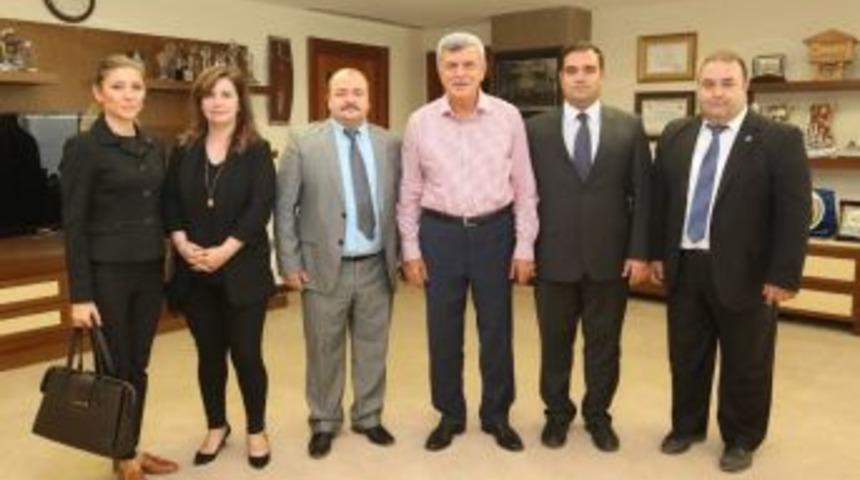 Dekan &Ouml;zel, Başkan Karaosmanoğlu&rsquo;nu Ziyaret Etti