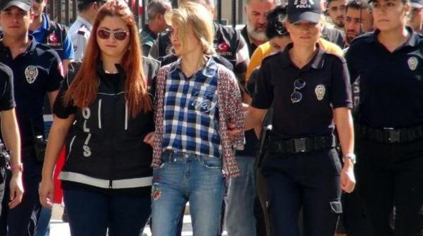 Adana Merkezli Uyuşturucu Operasyonunda 43 Ş&uuml;pheli Adliyede