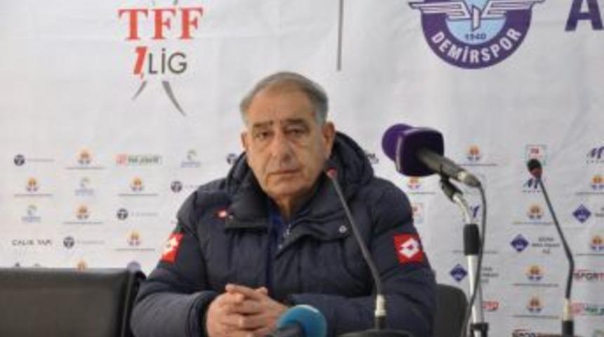 Y&uuml;cel: &ldquo;bireysel Hatalardan Yediğimiz Goller Oyun Disiplinimizi Bozdu"