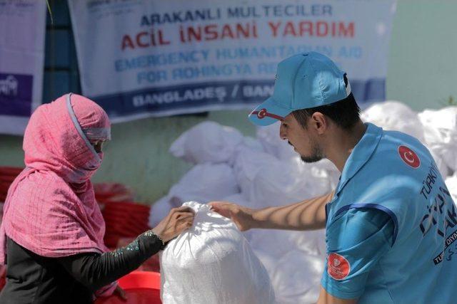 Türkiye Diyanet Vakfından 100 Bin Arakanlı’ya Acil İnsani Yardım