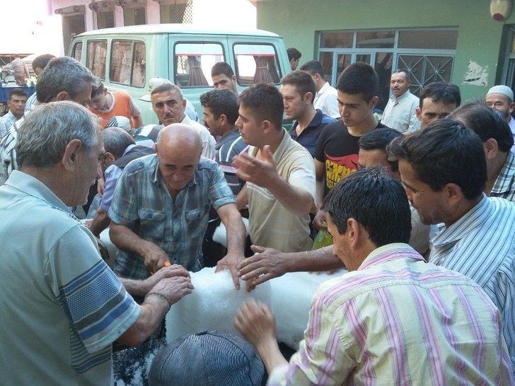 Aydın’da Havalar Kurak Gidince Kar Karaborsa Oldu G2