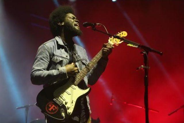 Michael Kiwanuka İstanbul’Da Müzikseverlerle Buluştu