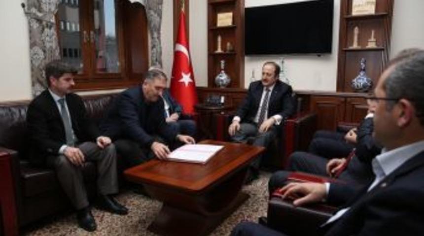 Hayırsever İş Adamından Eğitime Destek