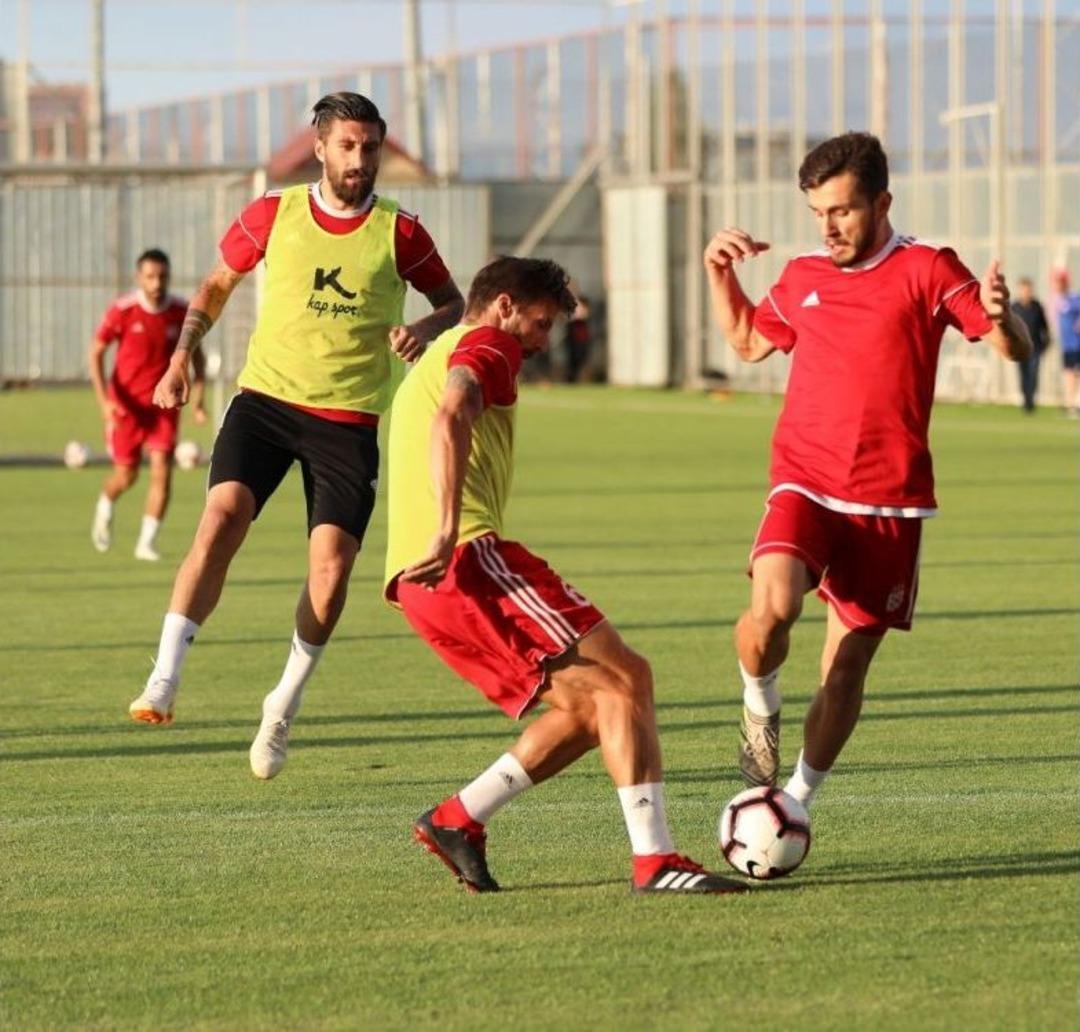 Sivasspor, Alanyaspor Ma&ccedil;ı Hazırlıklarını S&uuml;rd&uuml;rd&uuml;