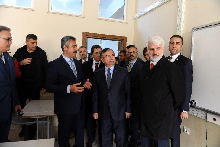 Bakan Yılmaz: "türkiye’de Mesleki Eğitim Oranını Yüzde 60’lara Çıkartacağız" G4