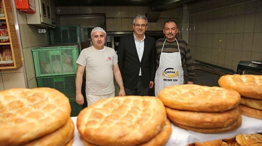 Akpınar İstedi, Fırın İş&ccedil;ileri Dernek Kurdu