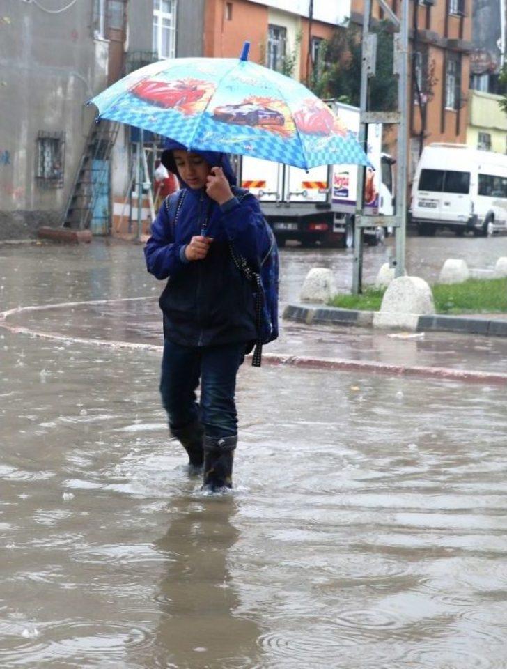 Adana’da Yağmur Su Baskınlarına Neden Oldu G2