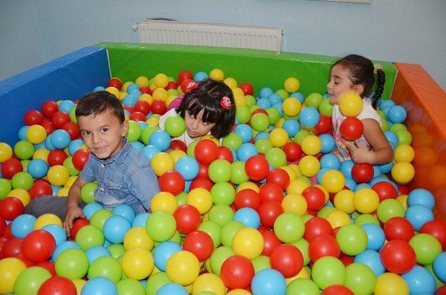 Nezaket Okullarına Yoğun İlgi 2