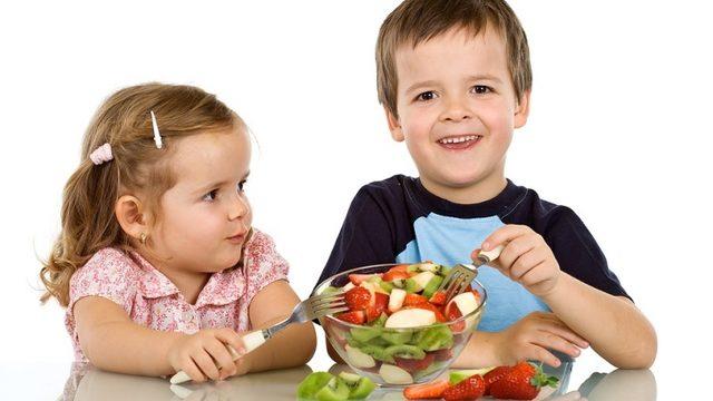 Çocuklar İçin Olmazsa Olmaz 4 Sağlıklı Gıda