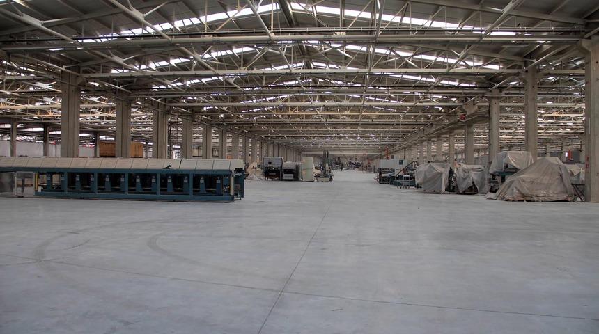 1000 kişinin çalıştığı seramik fabrikasında, üretim durduruldu