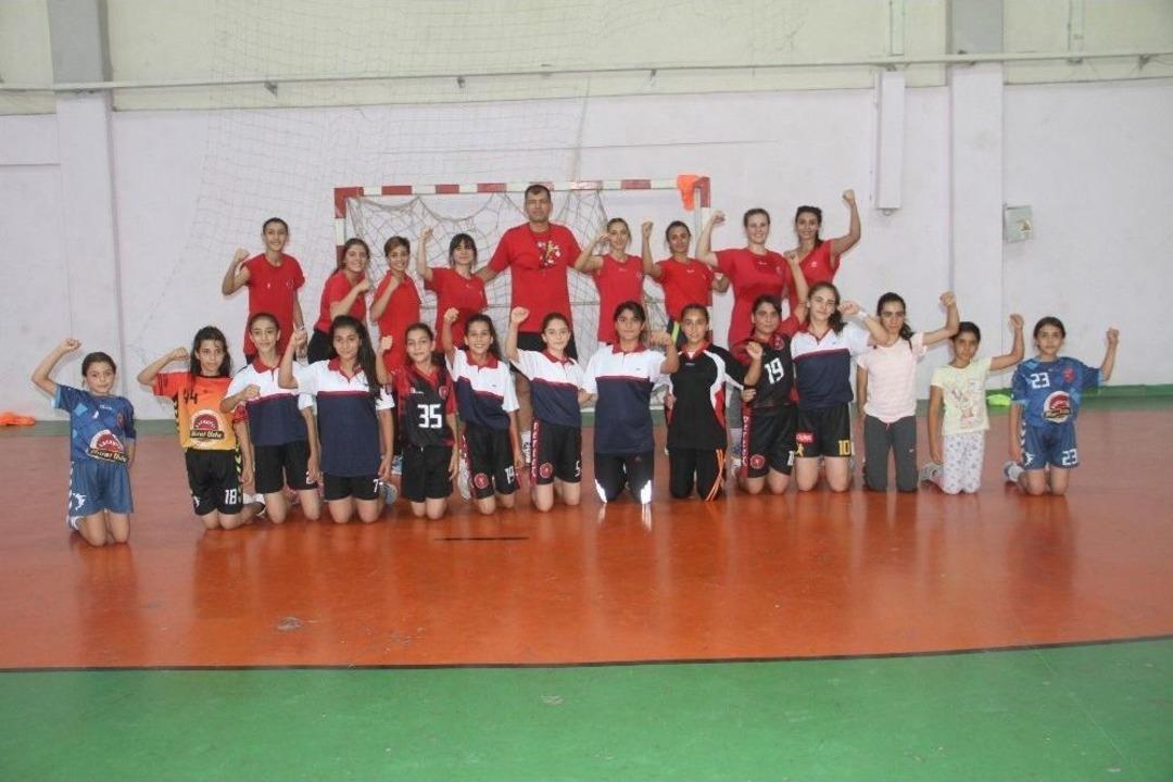 Doğu&rsquo;nun G&ouml;r&uuml;nmeyen Yıldızları