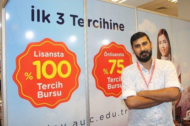 İzmir’de Üniversite Tercih Fuarı Heyecanı