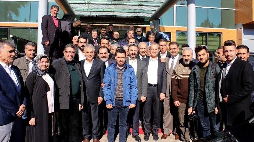 Ak Parti Tam Kadro Basınla Buluştu