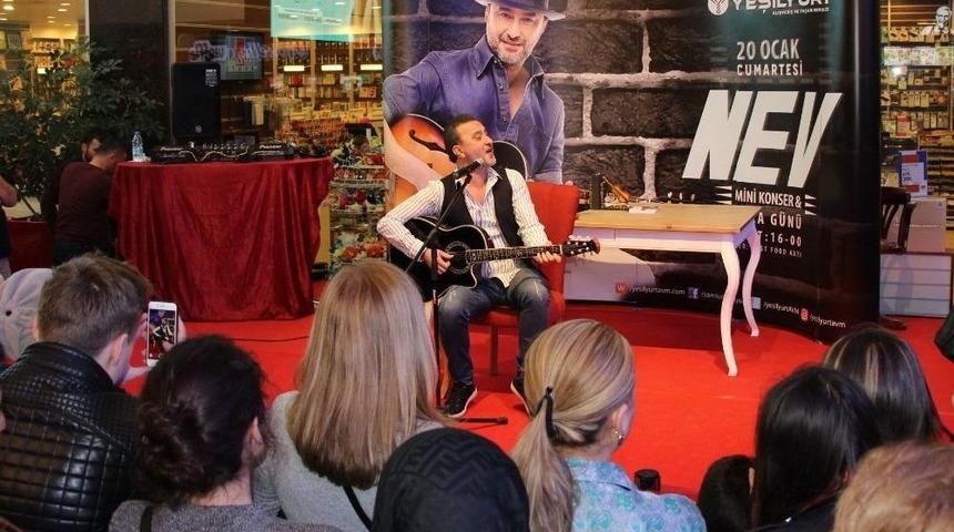 Nev, Samsun&rsquo;da Hayranları İle Buluştu