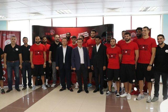 Gaziantep Basketbol Deniz Köken: