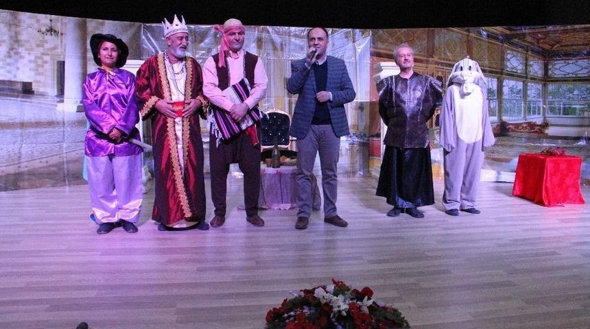 Beyşehir Belediyesinden Karne Hediyesi, Tiyatro G&ouml;sterisi