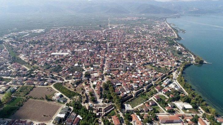 İznik’teki 2 Bin Yıllık Tarihi İstanbul Kapı’nın Altında İpek Yolu Bulundu G3