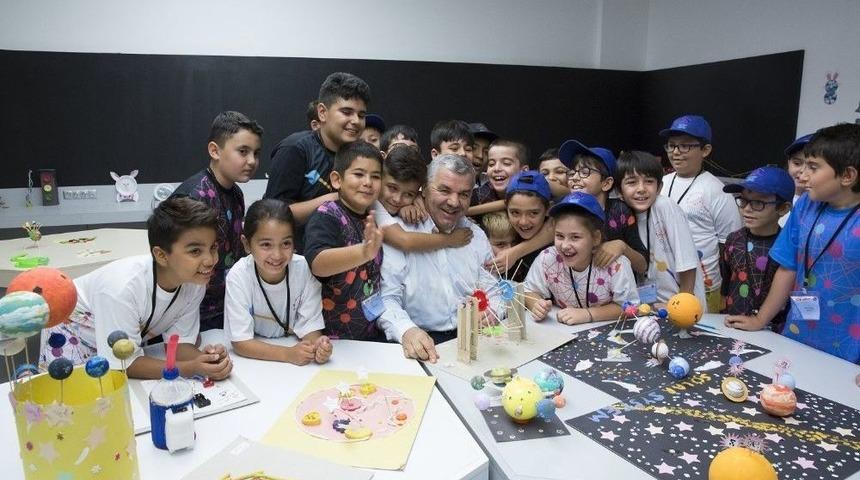 Başkan &Ccedil;elik&rsquo;ten Bilime Destek