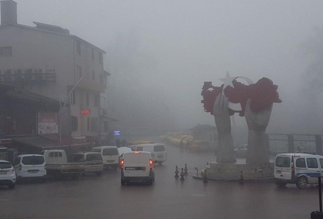 Bartın&rsquo;da Yoğun Sis Hayatı Olumsuz Etkiliyor