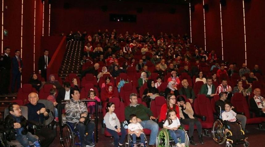 &ldquo;son Deplasman&rdquo; Belgeseli Duygulandırdı