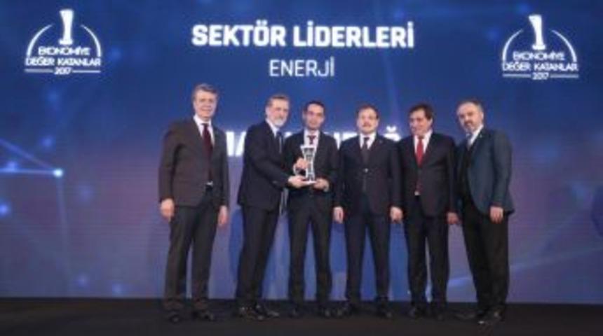 Limak Uludağ Elektrik&rsquo;e 2 &Ouml;d&uuml;l Birden