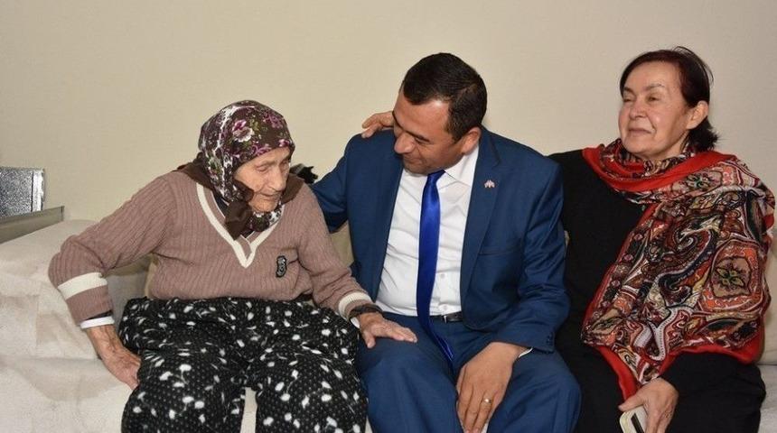 Başkan Kara&ccedil;oban Bir Engelliyi Daha Sevindirdi