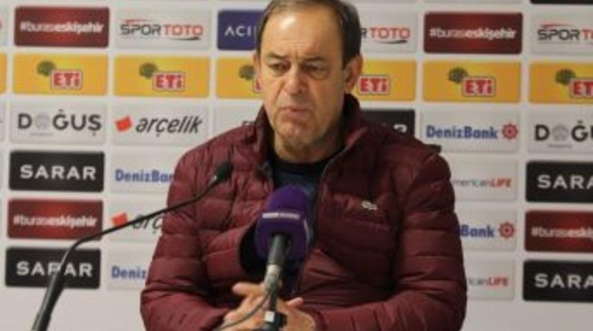 Eskişehirspor Teknik Direkt&ouml;r&uuml; Y&uuml;cel İdiz: