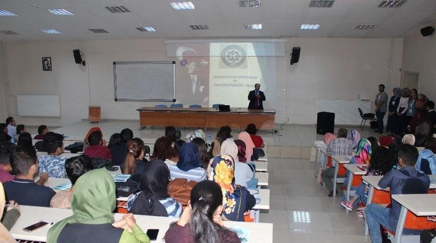 Ka&uuml;&rsquo;l&uuml; &Ouml;ğrencilere Oryantasyon Programı