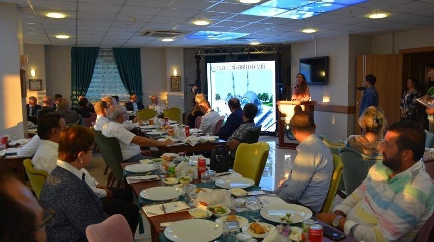 D&uuml;zce &Uuml;niversite Camisi İ&ccedil;in Bir Araya Geldiler