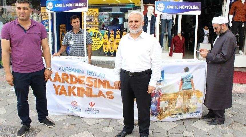 Ağrı&rsquo;da Kurban Bağış Kampanyası Standı Kuruldu
