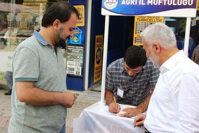 Ağrı’da Kurban Bağış Kampanyası Standı Kuruldu