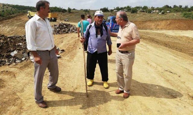 Hayvanlar İçin İçme Suyu Göleti Yapım Ve Onarımları Hızla Devam Ediyor